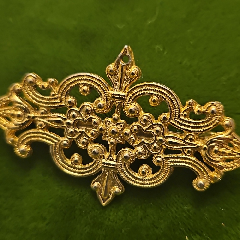 7 Assorted Vintage Women’s Fashion Brooch / Pin Set - Gold & Multicolor Accents - Picture 10 of 16